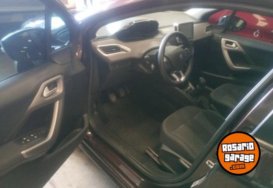 Autos - Peugeot 208 2019 Nafta 62000Km - En Venta