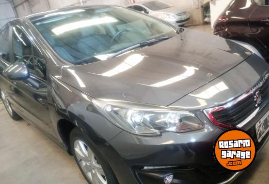 Autos - Peugeot 308 2016 Nafta 102000Km - En Venta