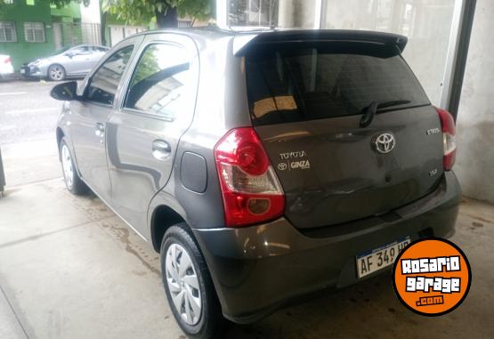 Autos - Toyota Etios 2022 Nafta  - En Venta