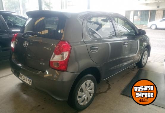 Autos - Toyota Etios 2022 Nafta  - En Venta