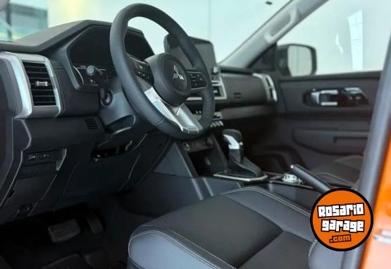 Camionetas - Mitsubishi L200 GLS 4X4 2.4 6AT FULL 2026 Diesel 0Km - En Venta