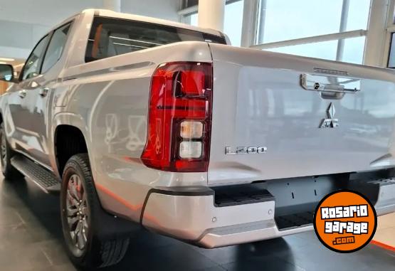 Camionetas - Mitsubishi L200 GLS 4X4 2.4 6AT FULL 2026 Diesel 0Km - En Venta
