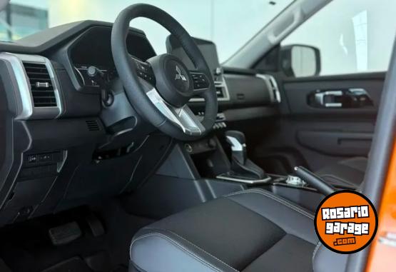 Camionetas - Mitsubishi L200 GLS 4X4 2.4 6AT FULL 2026 Diesel 0Km - En Venta