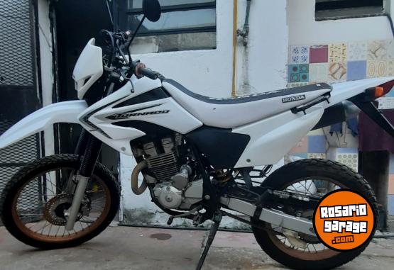 Motos - Honda Xr tornado 2014 Nafta 3500Km - En Venta