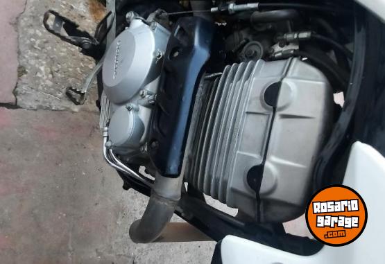 Motos - Honda Xr tornado 2014 Nafta 3500Km - En Venta