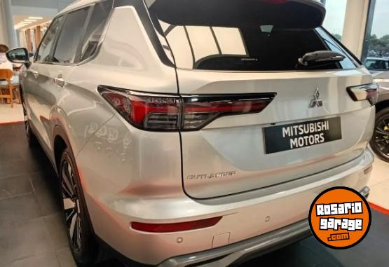 Camionetas - Mitsubishi OUTLANDER 2.5 GLS AT FULL 2026 Nafta 0Km - En Venta
