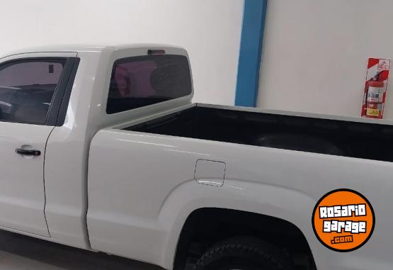 Camionetas - Volkswagen AMAROK 2.0 TDI 140 CV 4X2 2016 Diesel 148000Km - En Venta