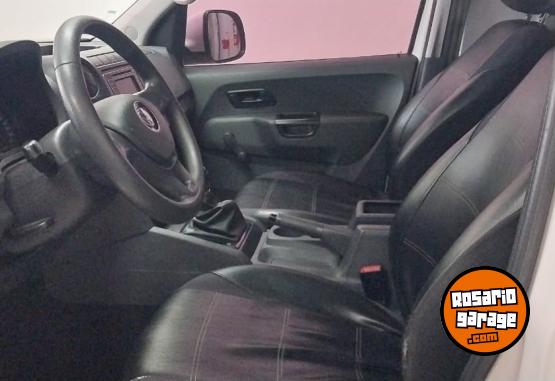 Camionetas - Volkswagen AMAROK 2.0 TDI 140 CV 4X2 2016 Diesel 148000Km - En Venta