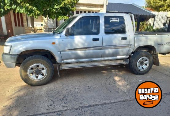 Camionetas - Toyota Hilux dx 2003 Diesel 322000Km - En Venta