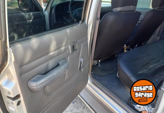 Camionetas - Toyota Hilux dx 2003 Diesel 322000Km - En Venta