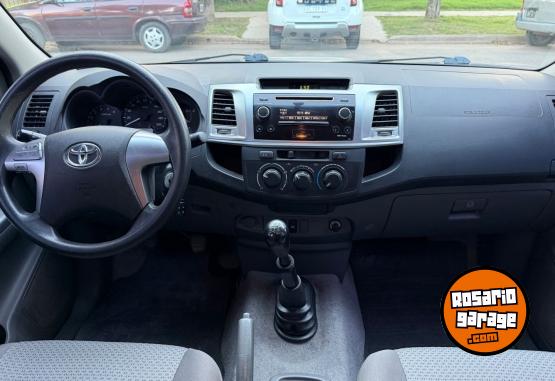 Camionetas - Toyota HILUX 2015 Diesel 195000Km - En Venta