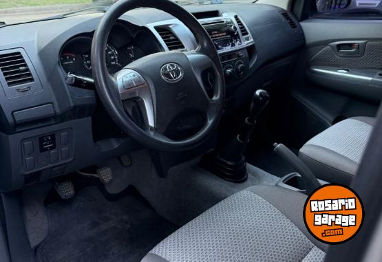 Camionetas - Toyota HILUX 2015 Diesel 195000Km - En Venta