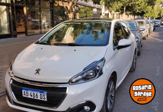 Autos - Peugeot 208 FELINE AT 2019 Nafta 61500Km - En Venta