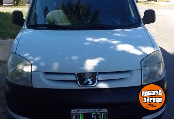 Utilitarios - Peugeot Partner 2011 Diesel 179000Km - En Venta