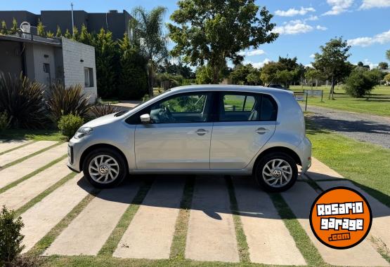 Autos - Volkswagen Up High 2017 Nafta 110000Km - En Venta