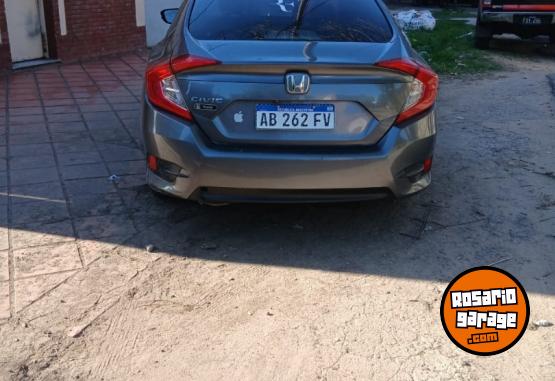 Autos - Honda Civic 2017 Nafta 120000Km - En Venta