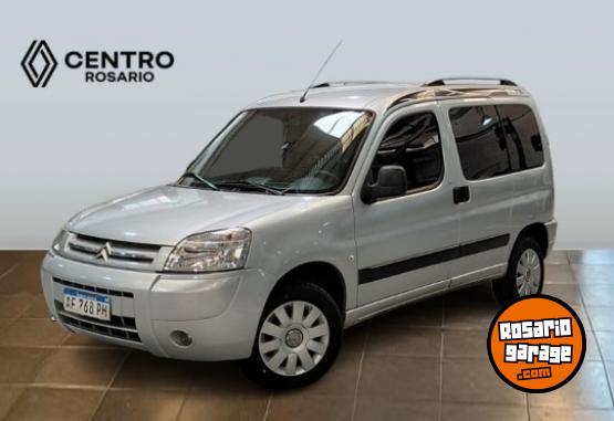 Utilitarios - Citroen BERLINGO MULTISPACE XTR 2022 Diesel 51896Km - En Venta