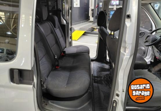 Utilitarios - Citroen BERLINGO MULTISPACE XTR 2022 Diesel 51896Km - En Venta