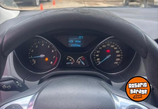 Autos - Ford Focus S 1.6 2014 Nafta 170000Km - En Venta