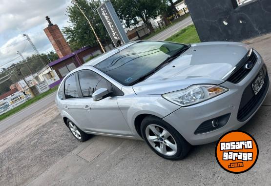 Autos - Ford Focus Trend 1.6 2010 Nafta 180000Km - En Venta