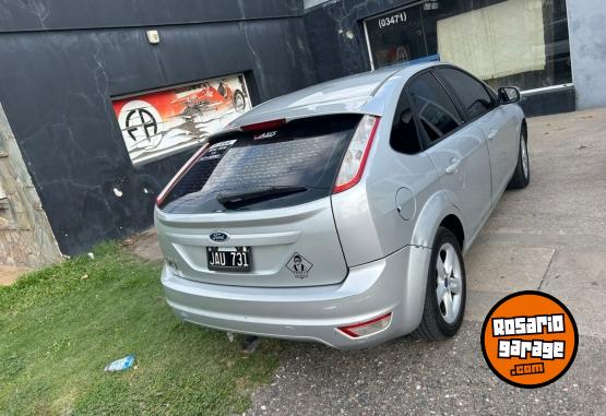 Autos - Ford Focus Trend 1.6 2010 Nafta 180000Km - En Venta