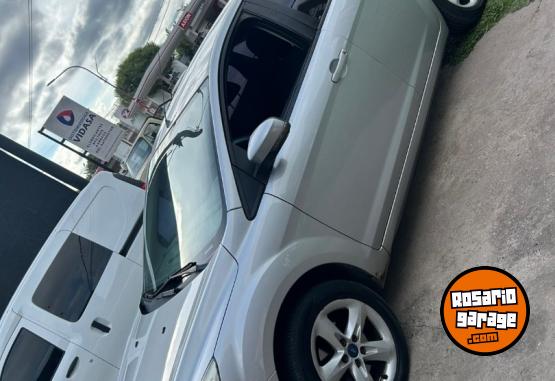 Autos - Ford Focus Trend 1.6 2010 Nafta 180000Km - En Venta