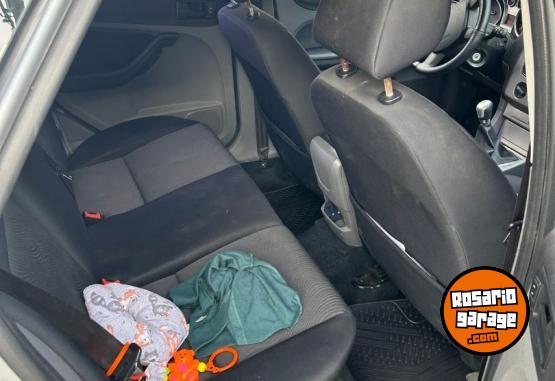 Autos - Ford Focus Trend 1.6 2010 Nafta 180000Km - En Venta