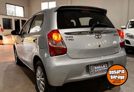 Autos - Toyota Etios 2014 Nafta 90000Km - En Venta