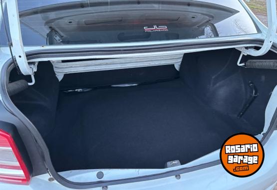 Autos - Renault Logan 2017 Nafta 130000Km - En Venta