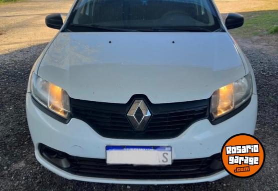 Autos - Renault Logan 2017 Nafta 130000Km - En Venta