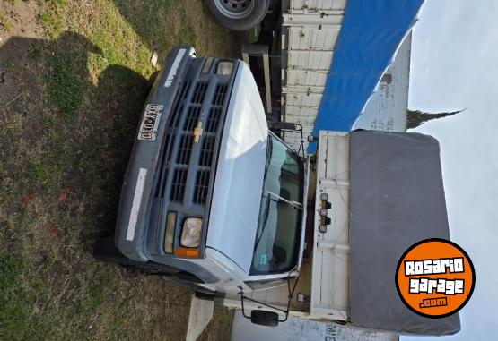 Camiones y Grúas - CHEVROLET 6-150 - En Venta