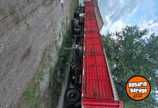 Camiones y Grúas - SEMIRREMOLQUE SALTO - En Venta
