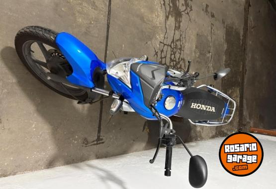 Motos - Honda GLH 2024 Nafta 5000Km - En Venta