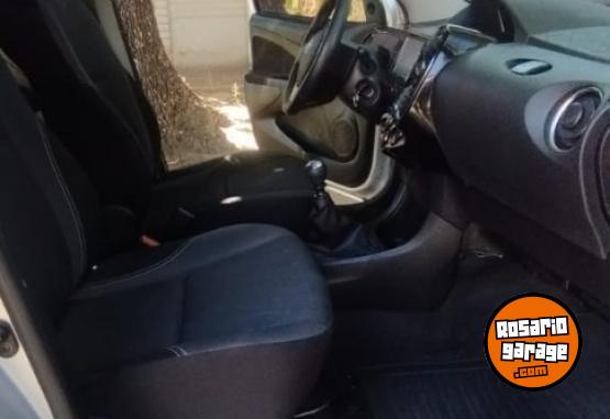Autos - Toyota Etios 2019 Nafta 25500Km - En Venta
