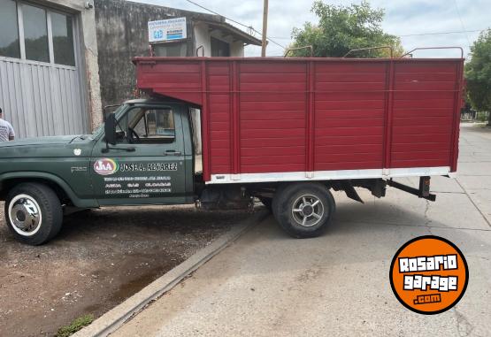 Camiones y Gr�as - Vendo Ford 350 - En Venta