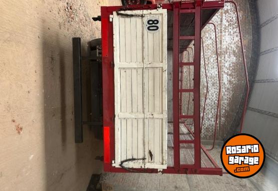 Camiones y Gr�as - Vendo Ford 350 - En Venta