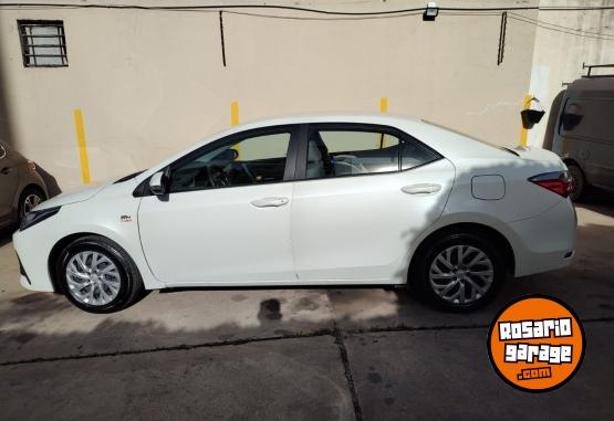 Autos - Toyota XLI CVT 2019 Nafta 88000Km - En Venta