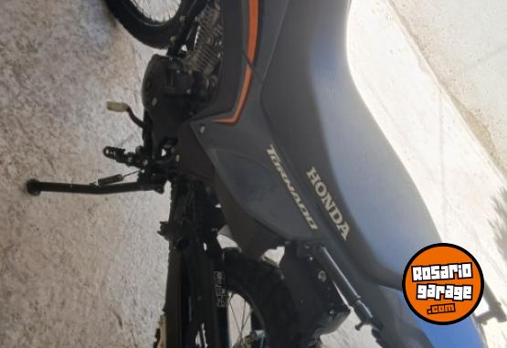 Motos - Honda Xr tornado 300L 2025 Nafta 4700Km - En Venta