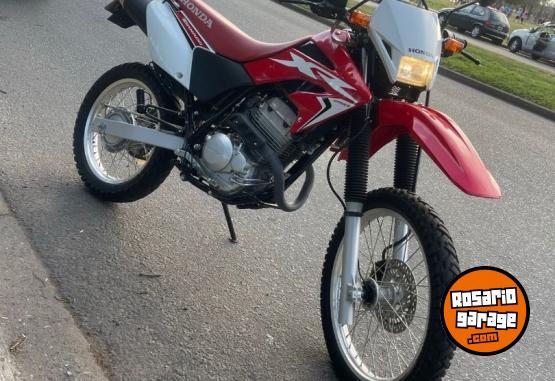 Motos - Honda Tornado 2018 Nafta 6500Km - En Venta
