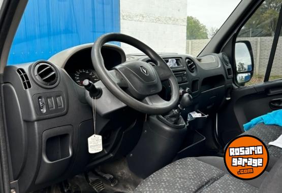 Utilitarios - Renault Master 2015 Diesel 270000Km - En Venta