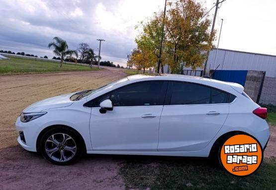 Autos - Chevrolet Cruze premier 2022 Nafta 52000Km - En Venta