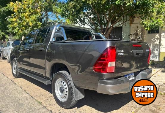 Camionetas - Toyota Hilux 2024 Diesel 19000Km - En Venta