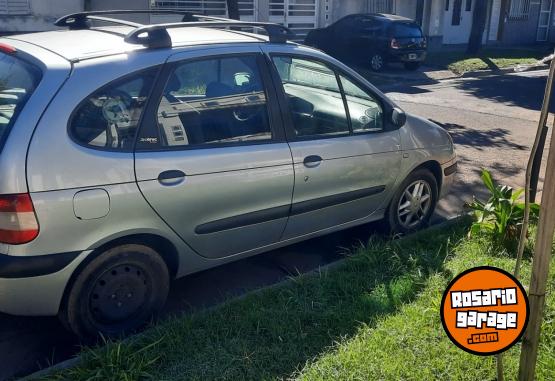 Autos - Renault Scenic 2005 Nafta 210000Km - En Venta