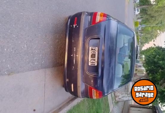 Autos - Fiat Siena 2005 GNC 200000Km - En Venta