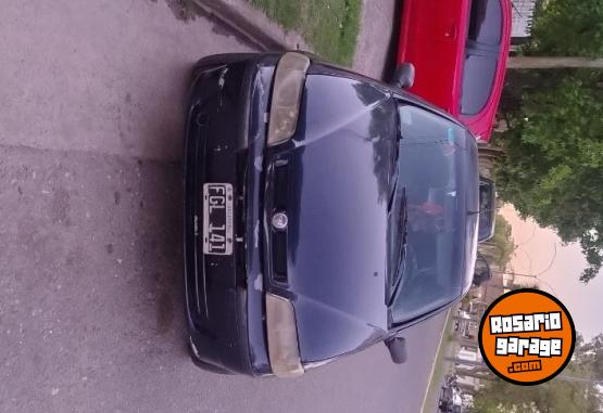 Autos - Fiat Siena 2005 GNC 200000Km - En Venta