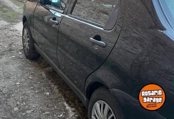 Autos - Fiat Siena Fire 2012 Nafta 575000Km - En Venta