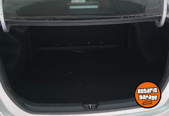 Autos - Toyota Yaris XLS 1,5 6M/T 2021 Nafta 10108Km - En Venta