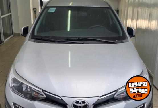 Autos - Toyota Yaris XLS 1,5 6M/T 2021 Nafta 10108Km - En Venta