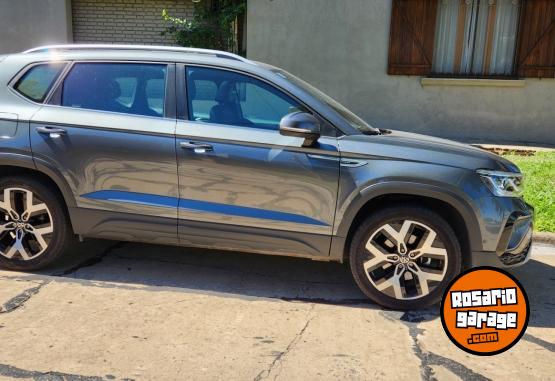 Autos - Volkswagen Taos highline 2025 Nafta 11200Km - En Venta