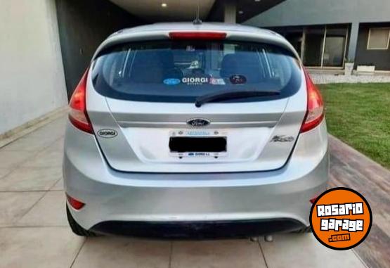 Autos - Ford Fiesta Kinetic Titanium 2013 GNC  - En Venta